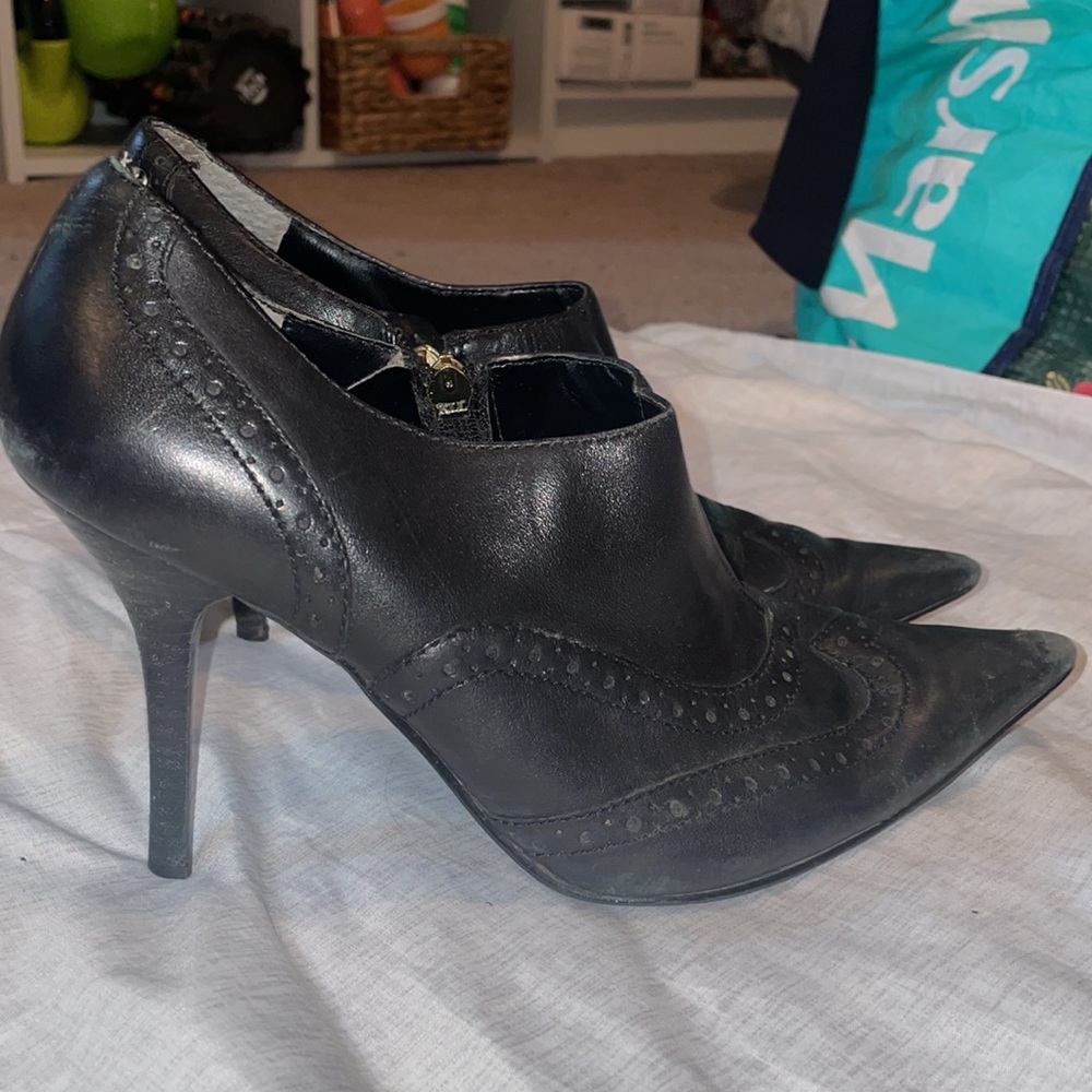 GUESS Heels - Picture 8 of 9